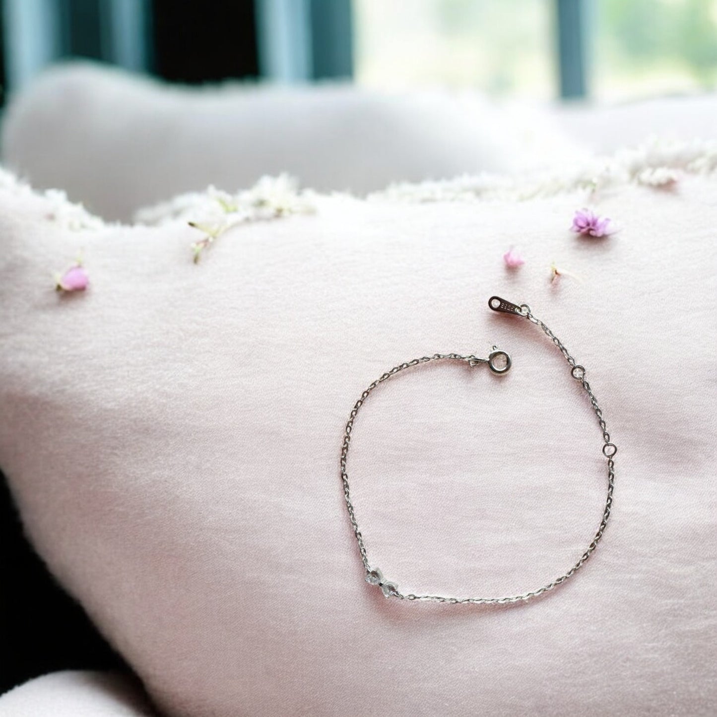 Bow of Eternity Bracelet silver 1