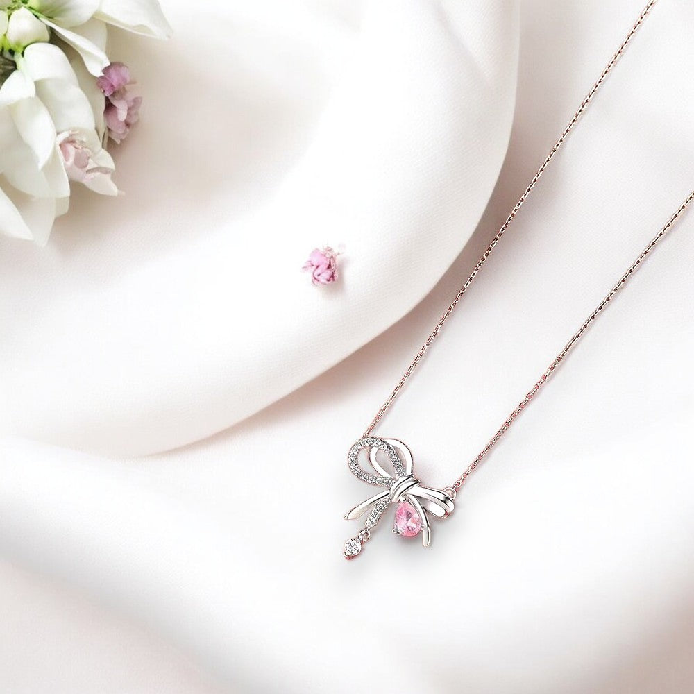 Charming Twist Necklace 3