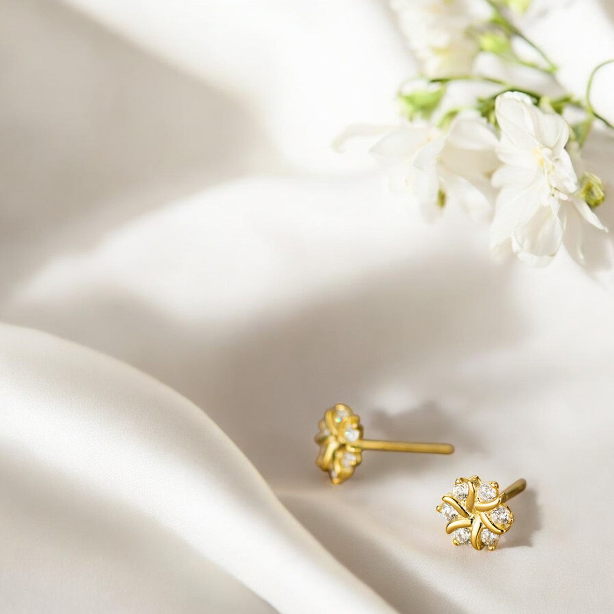 Dainty Whisper Stud Earrings gold 2