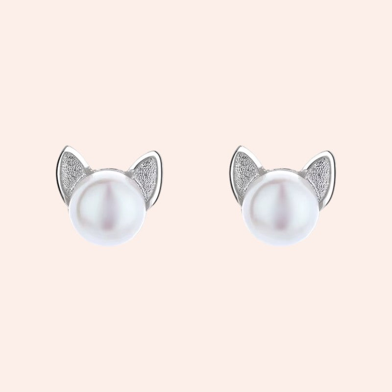 Feline Glow Studs Silver 1