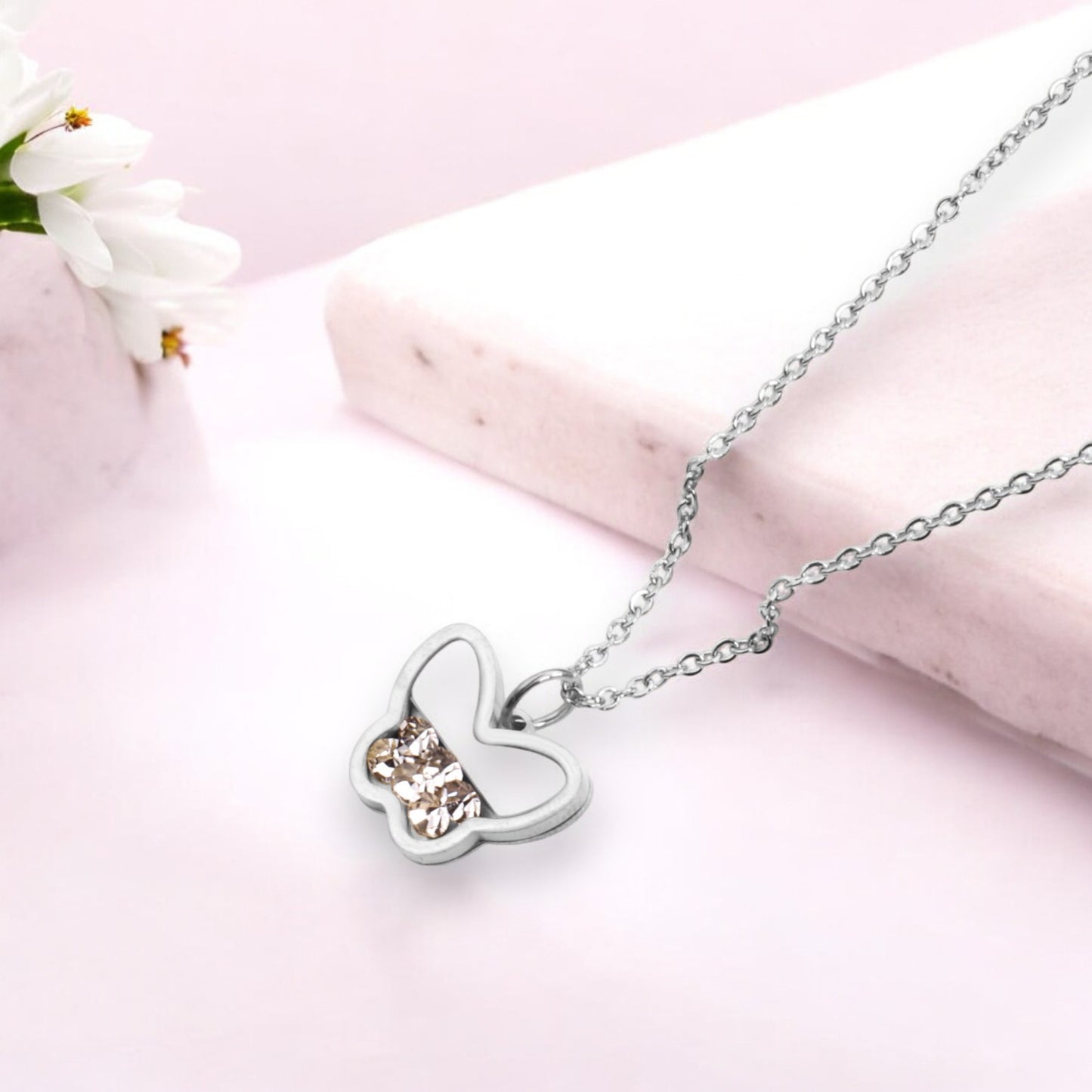 Flutter Grace Necklace Silver 2