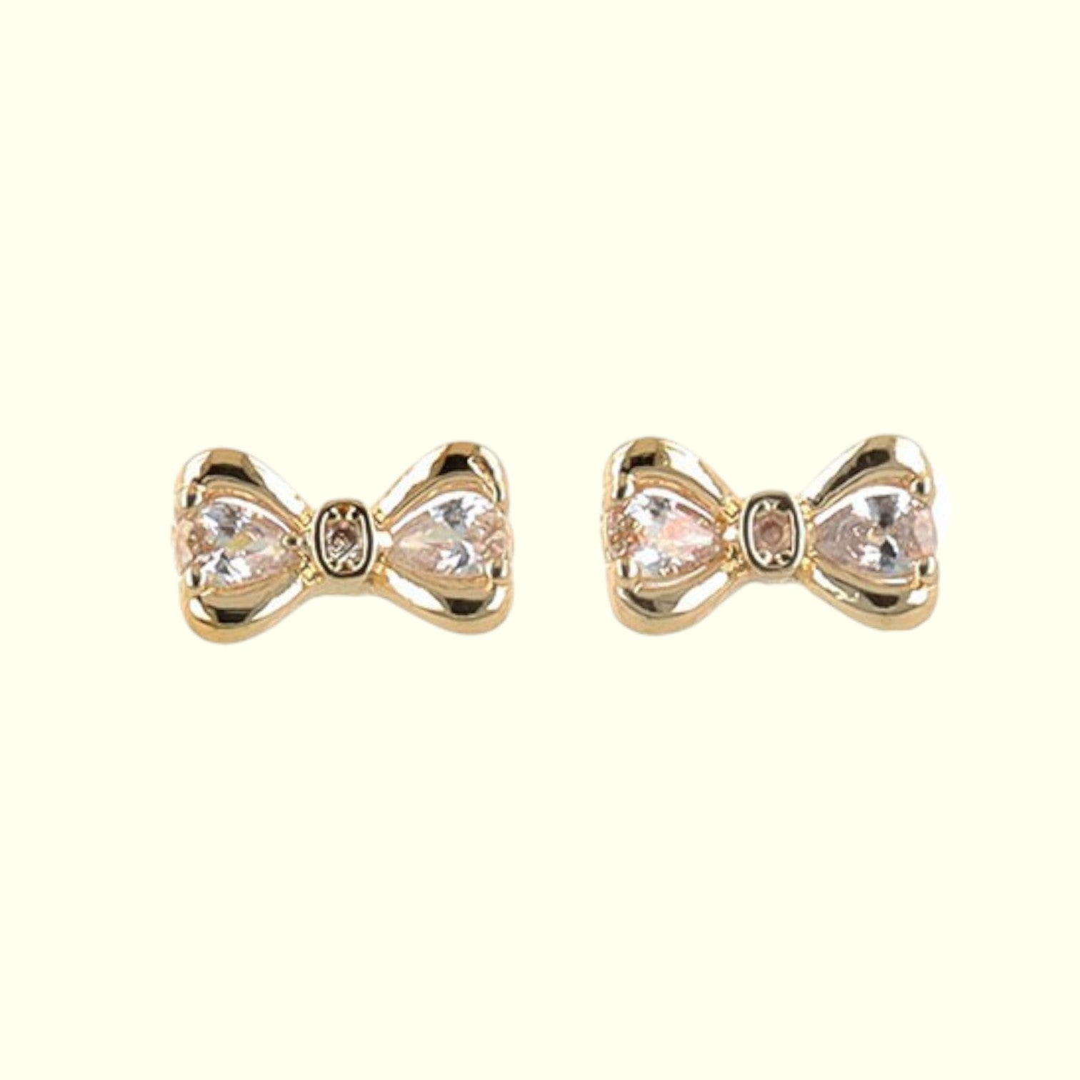 Gleaming Bow Studs Gold 3