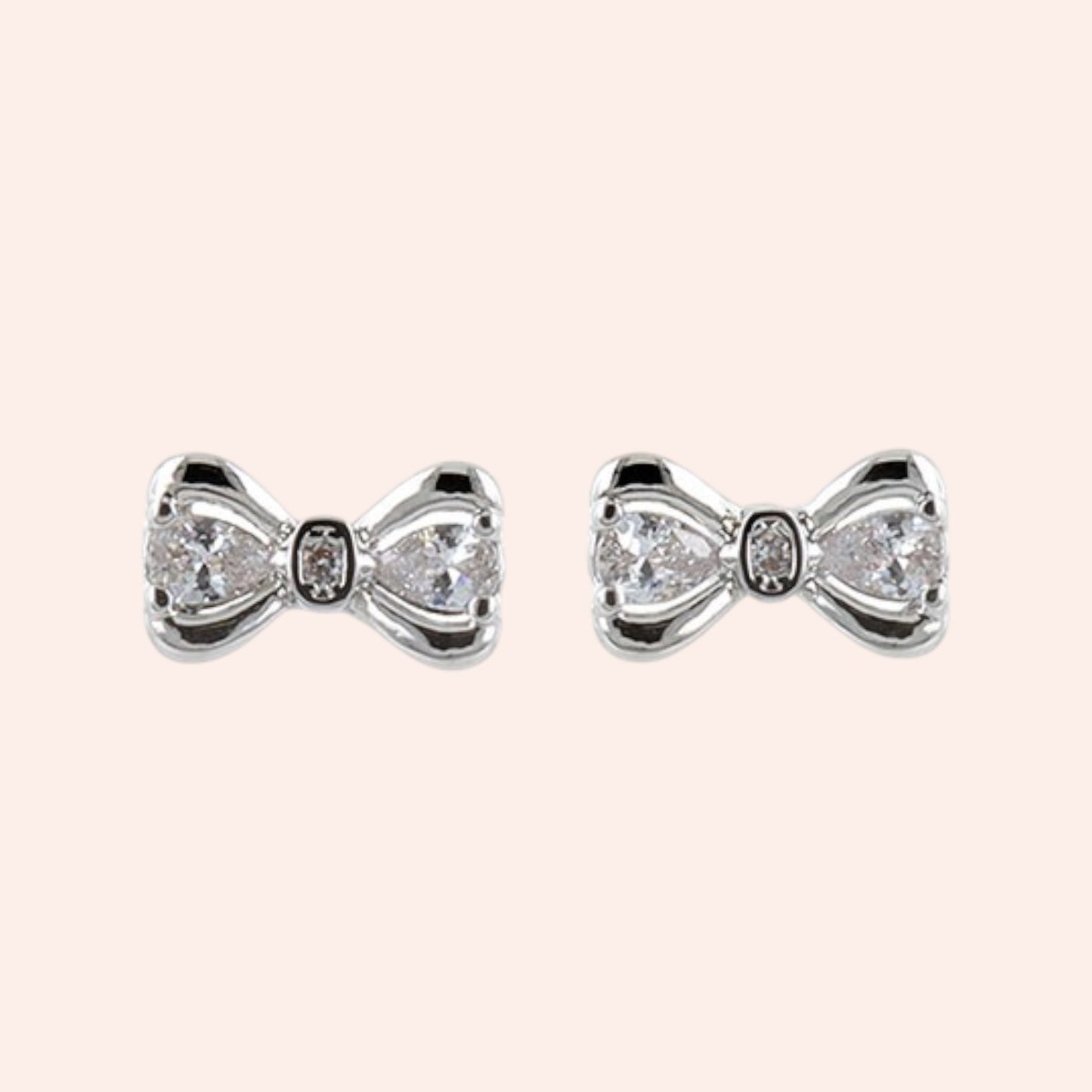 Gleaming Bow Studs Silver 2