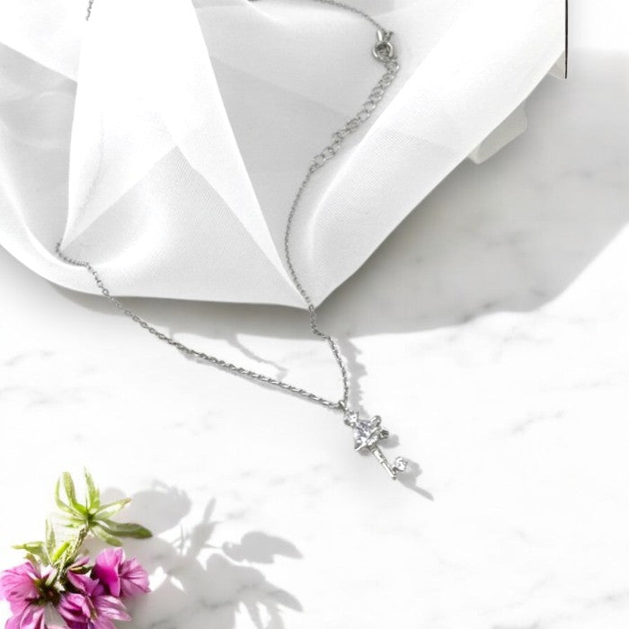 Gleaming Lock Necklace 2