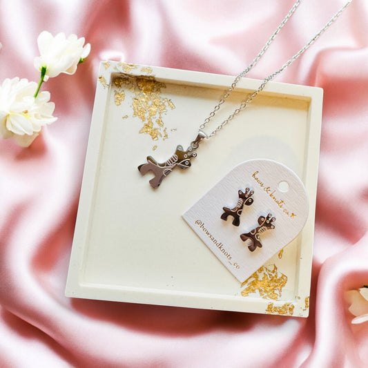 Little Giraffe Necklace and Earrings Set 6