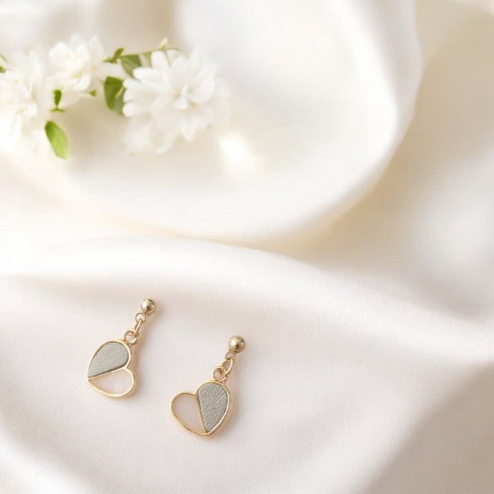 Love Drops Sweetheart Earrings Biege 2