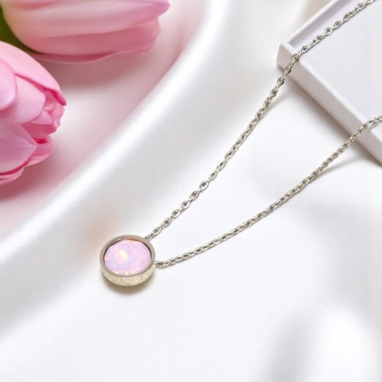 Lustre Glow Necklace 4
