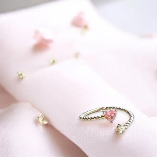 Lustrous Love Ring 4