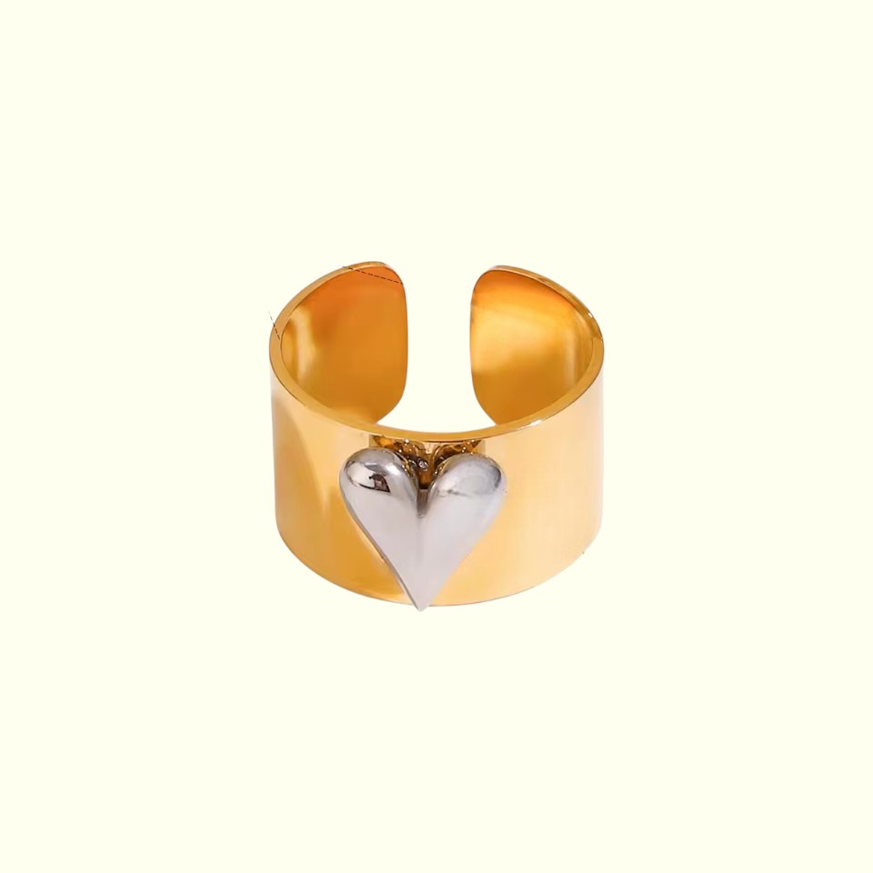 Mixie Heart Ring