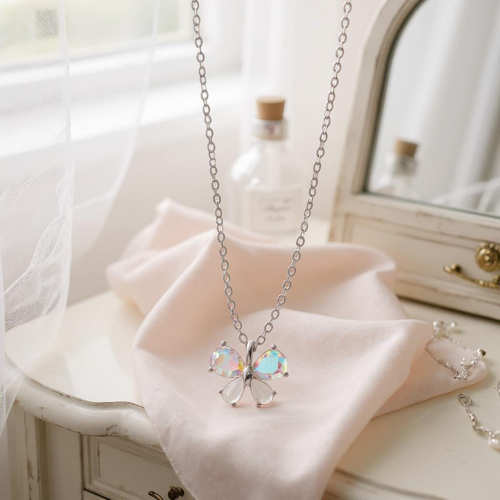 Opaline Flutter Necklace 2