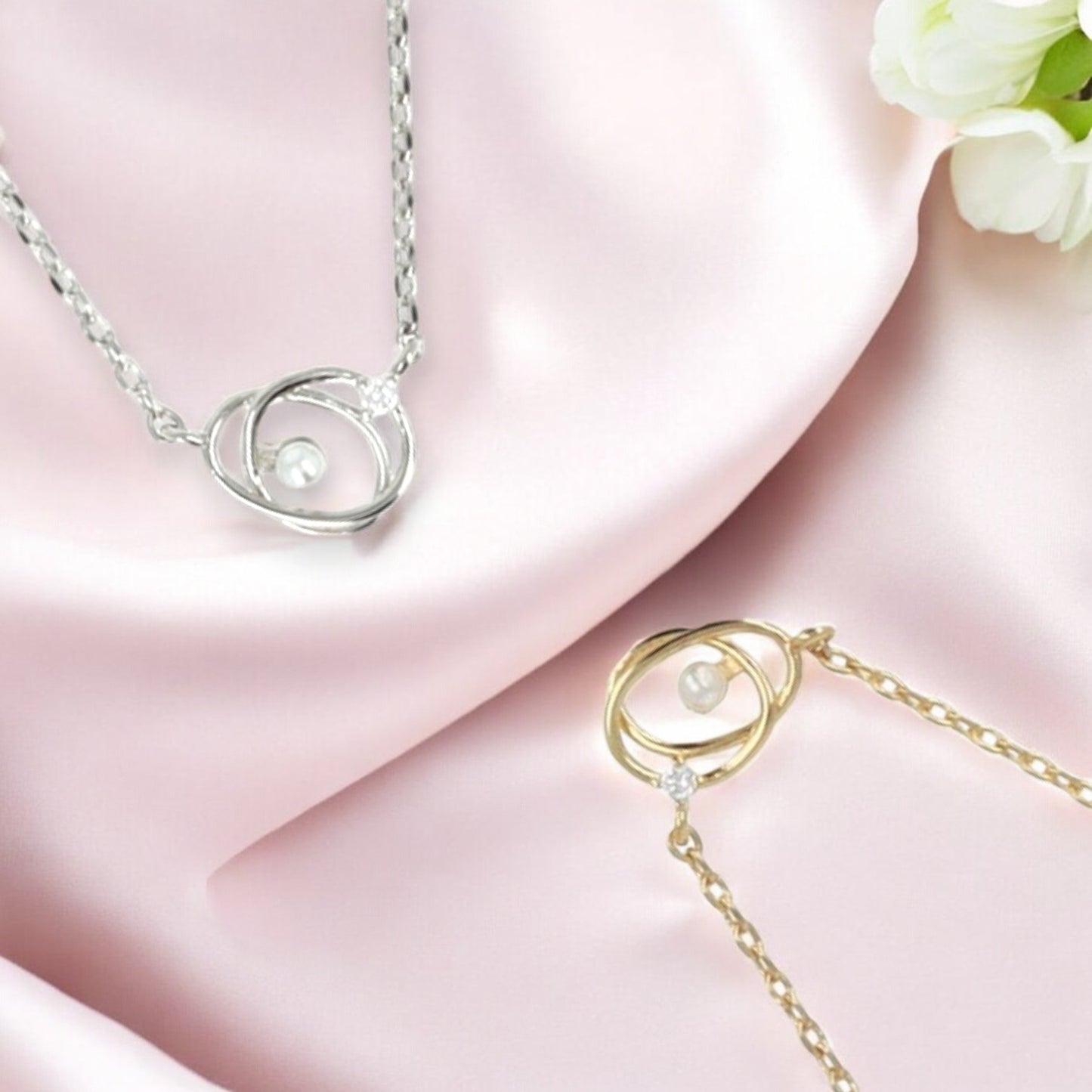 Orbital Pearl Necklace 1