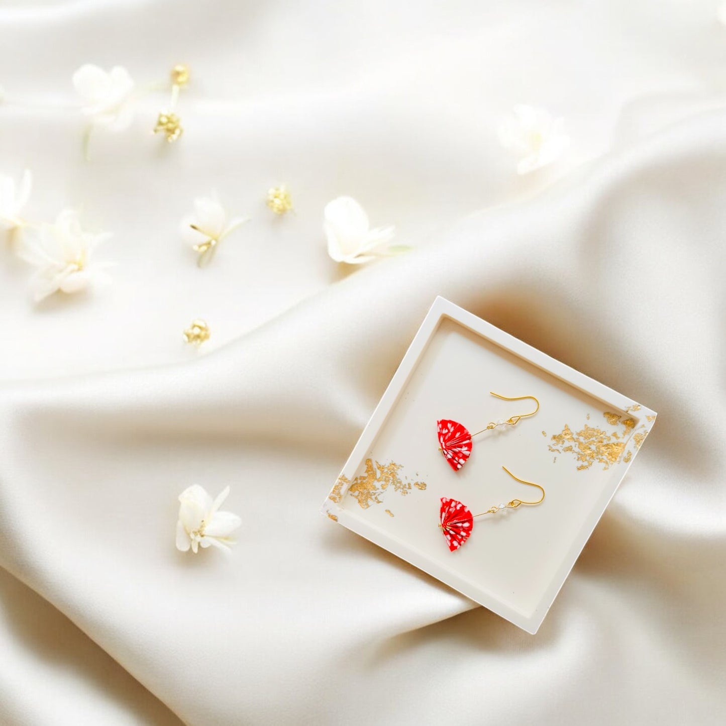 Origami Folding Fan Earrings Red 4