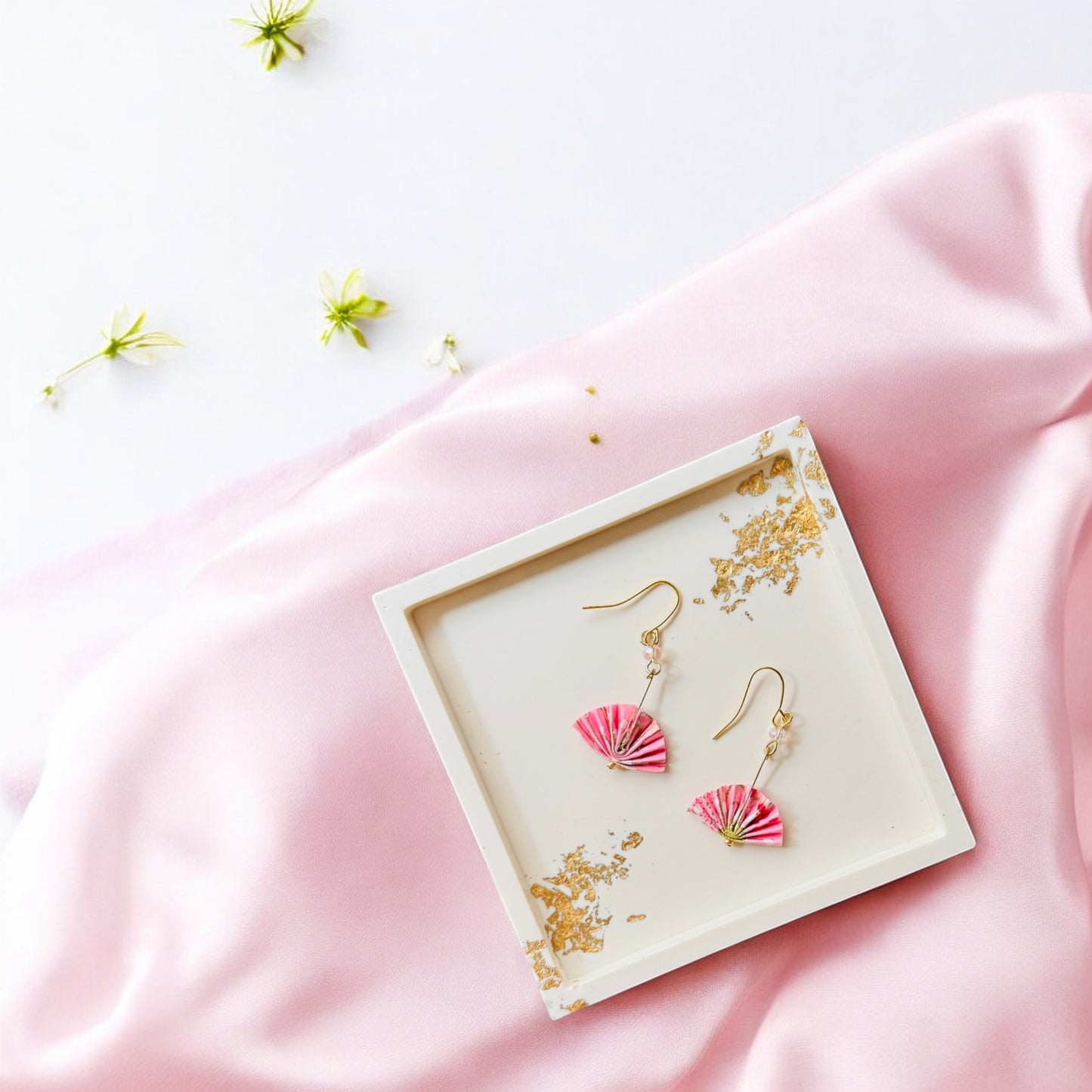 Origami Folding Fan Earrings pink 3