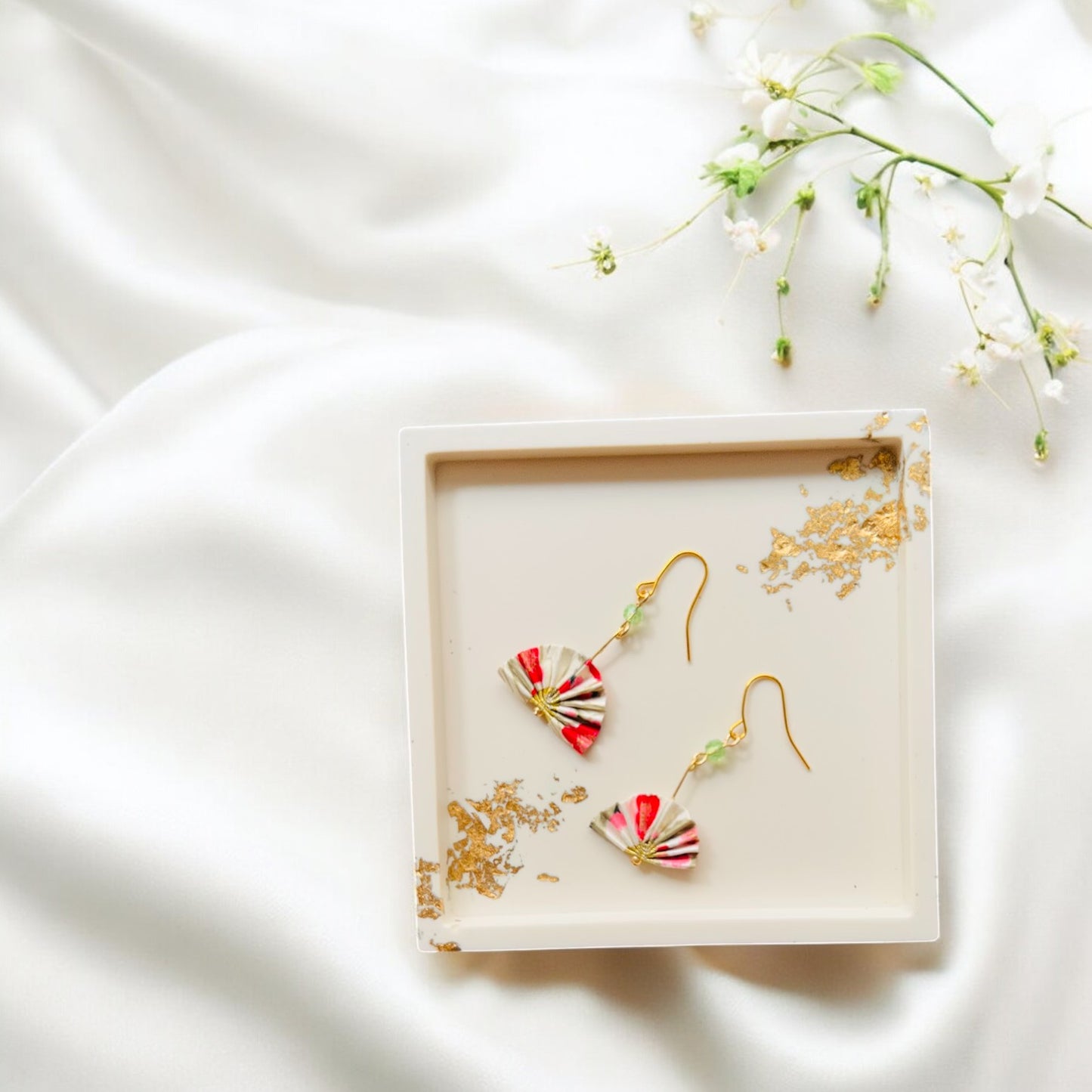 Origami Folding Fan Earrings white 3