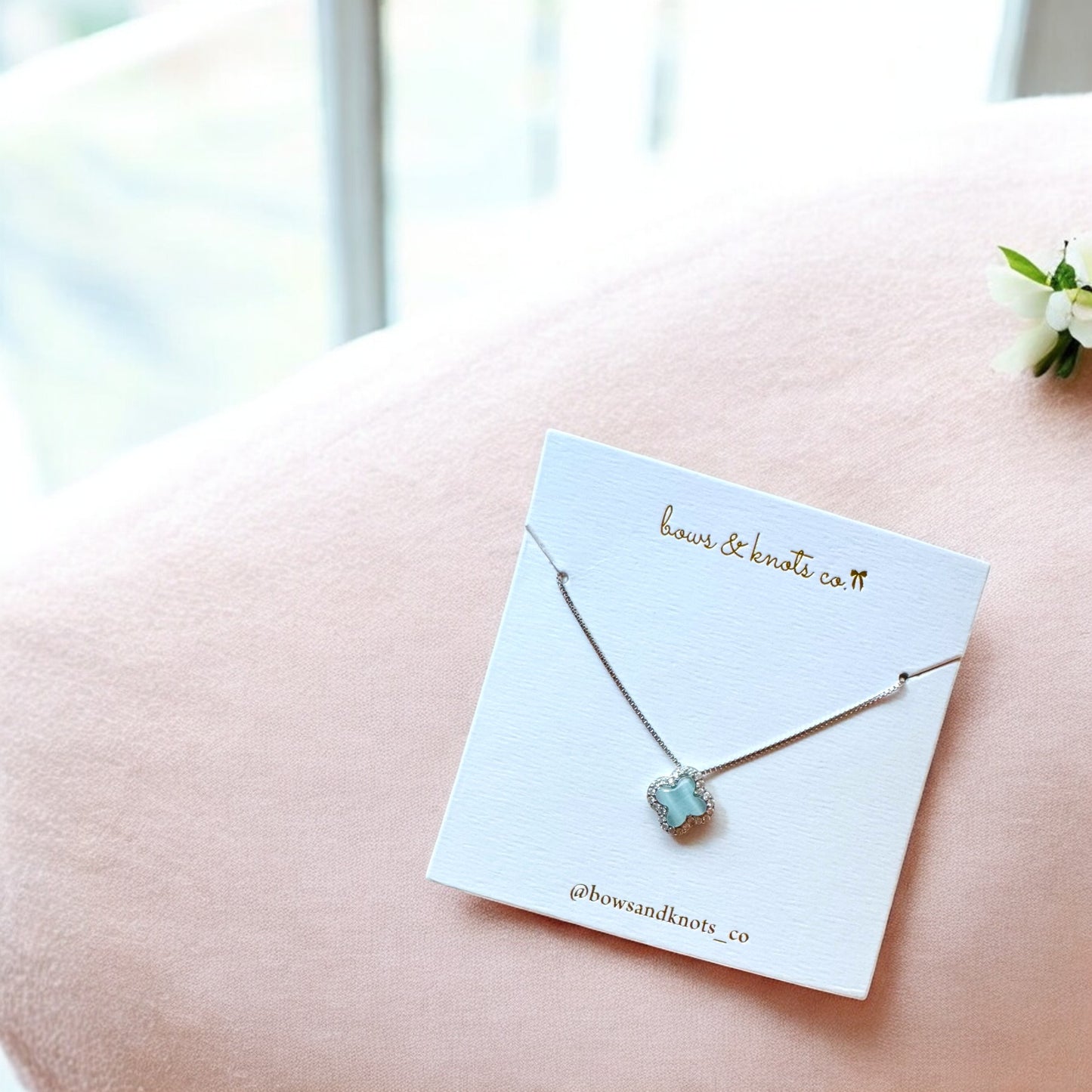 Radiant Clover Necklace Blue 2