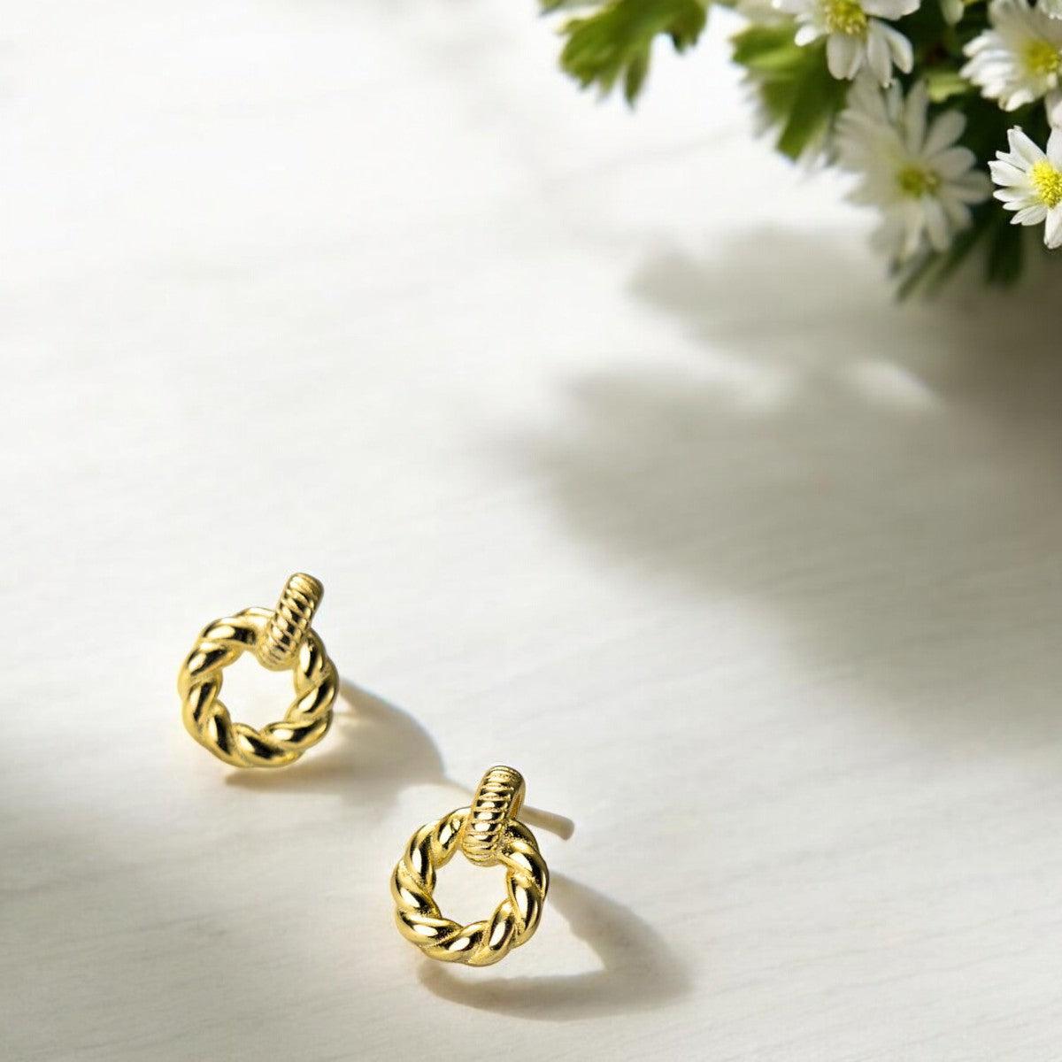 Sleek Twist Stud Earrings Gold 3