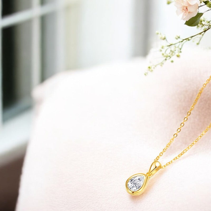 Versatile Teardrop Pendant Necklace Gold -2