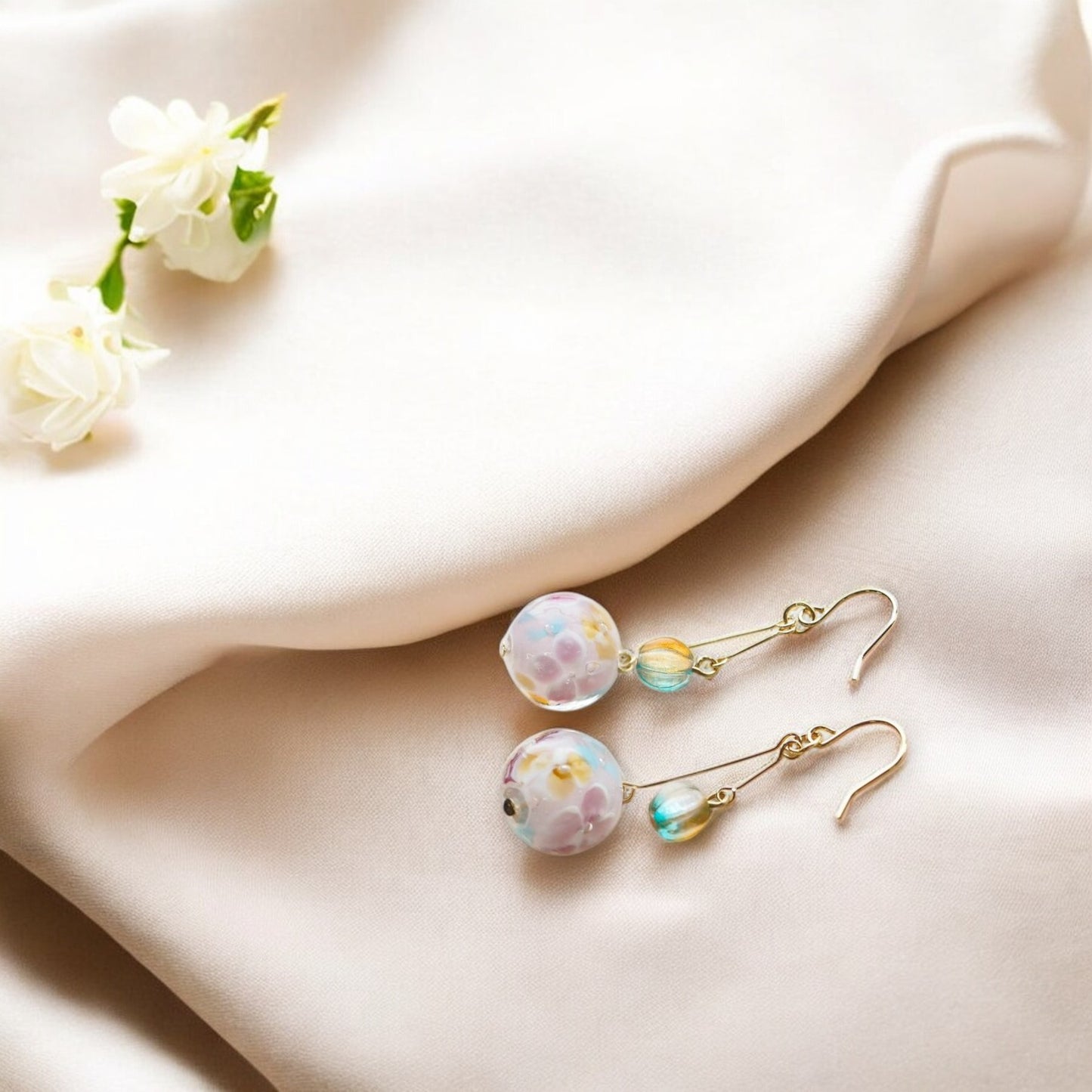 Wafu Glass Bead Earrings Pink 2