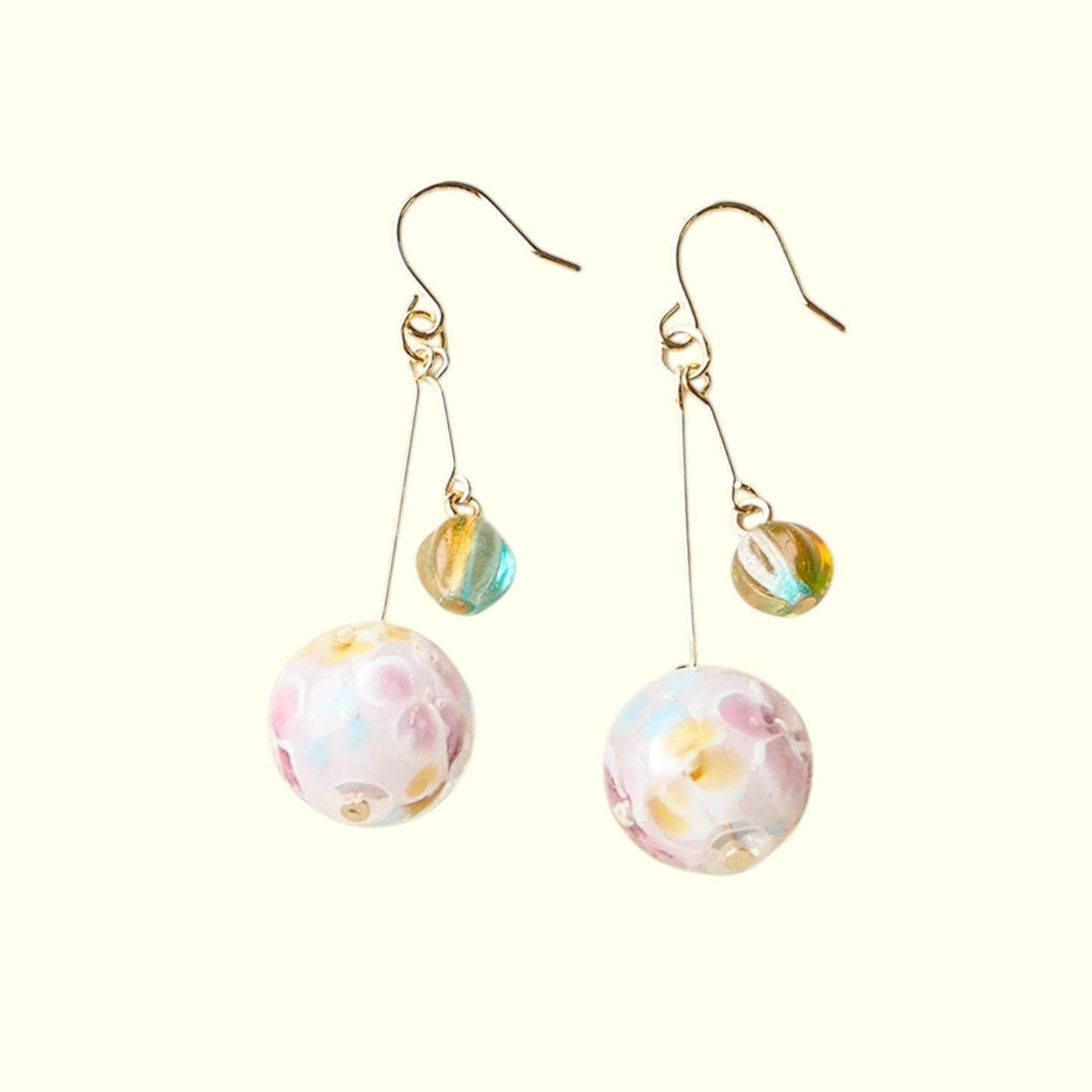 Wafu Glass Bead Earrings Pink 3