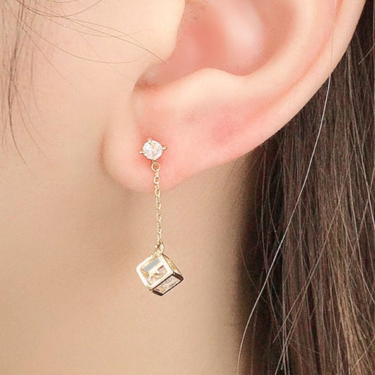 Ethereal Cube Earrings Gold 1