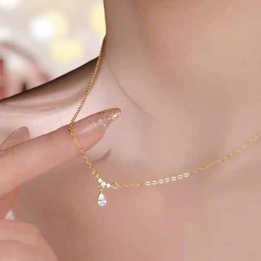 Mist Belle Necklace 2
