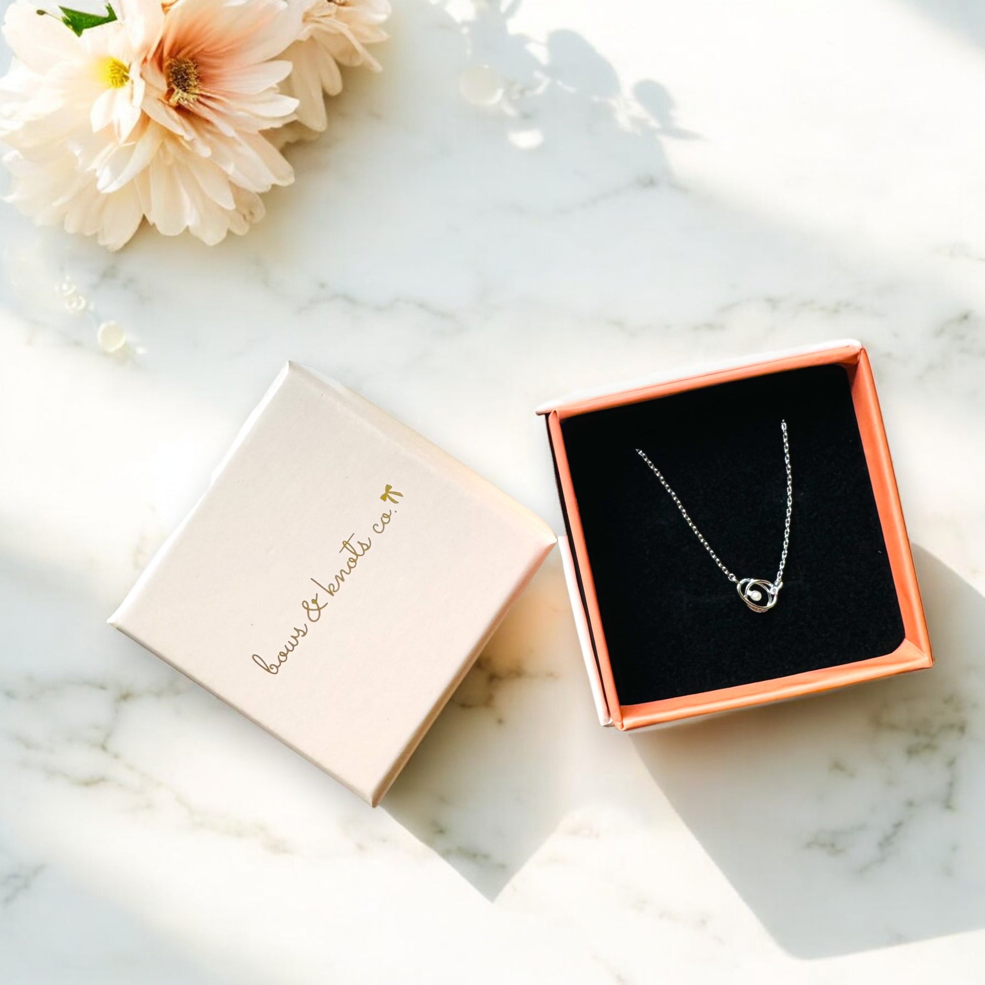 Orbital Pearl Necklace 5